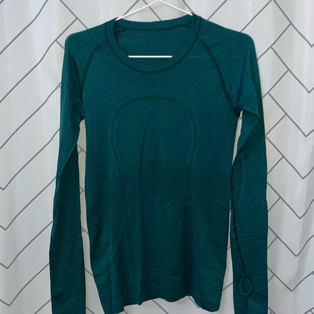 COPY - Lululemon swiftly tech long sleeve